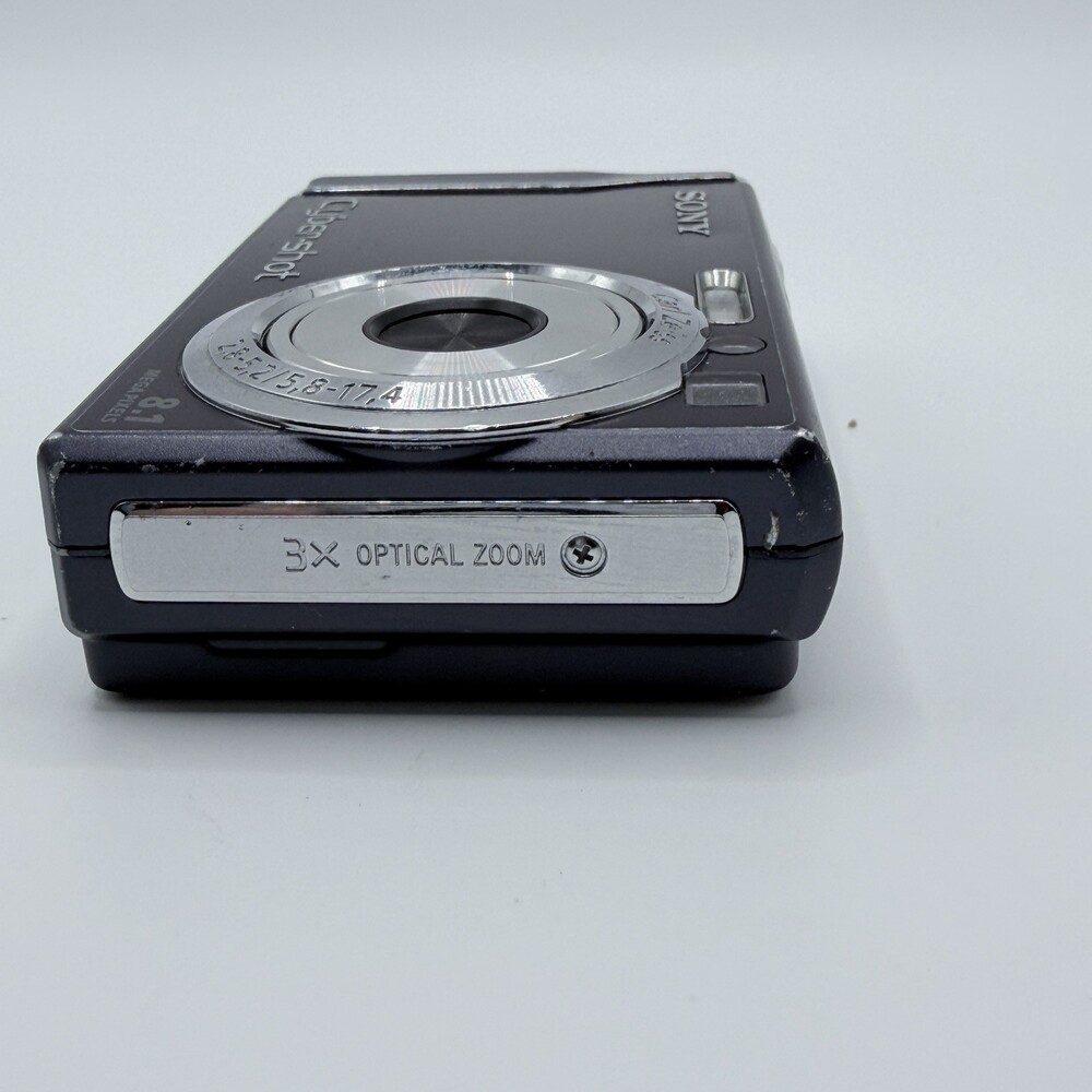 Sony Cyber-shot DSC-W90 8.1MP Digital Camera - Picture 7 of 16
